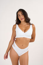 Scalloped Deep V Smooth  PureLift™ Bra
